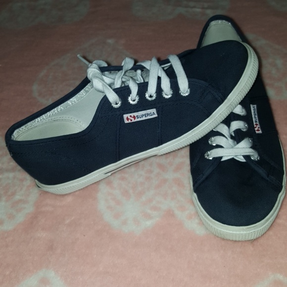 {keywor d} converse superga